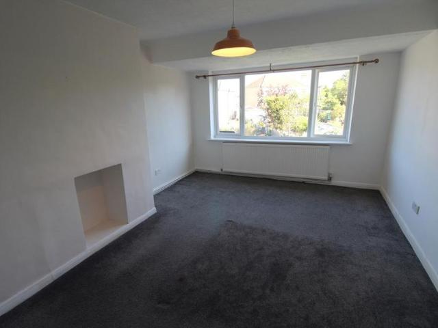 2 bedroom maisonette to rent