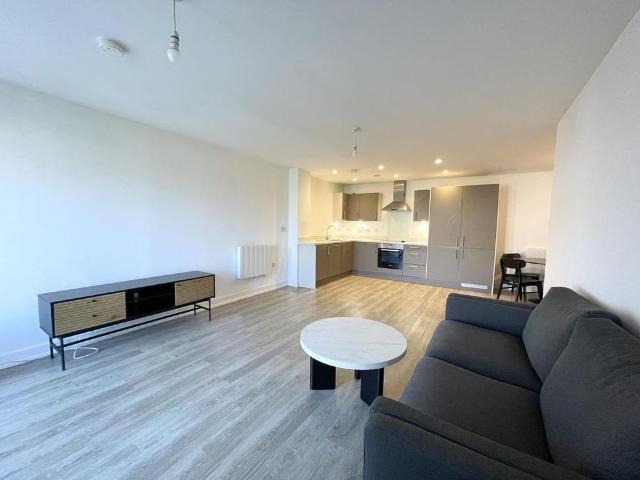 2 bedroom maisonette to rent