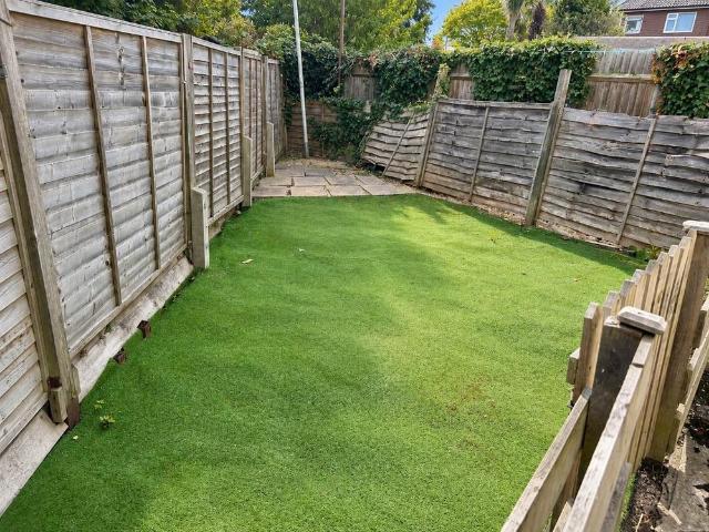 2 bedroom maisonette to rent