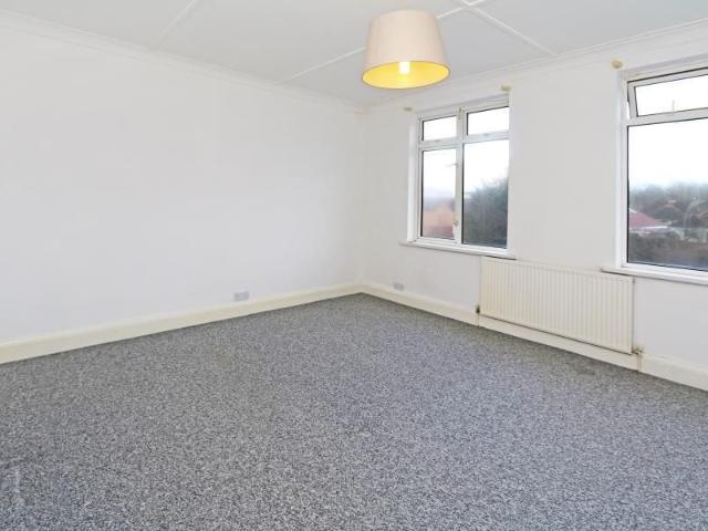 2 bedroom maisonette to rent