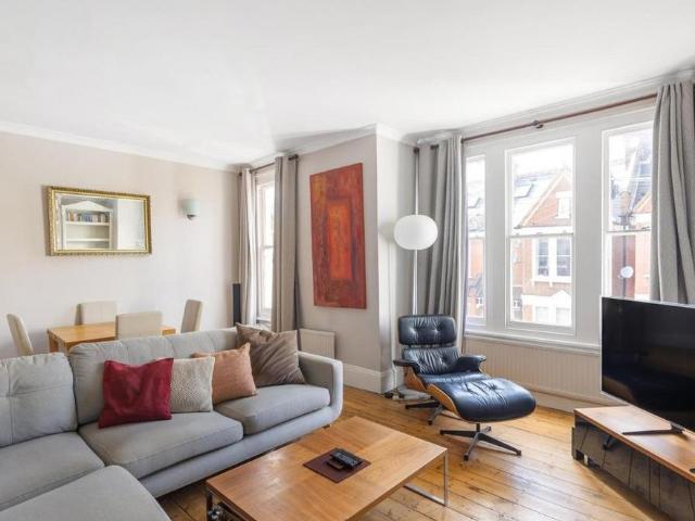 2 bedroom maisonette to rent