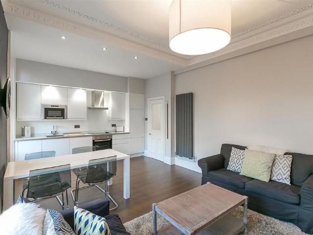 2 bedroom maisonette to rent