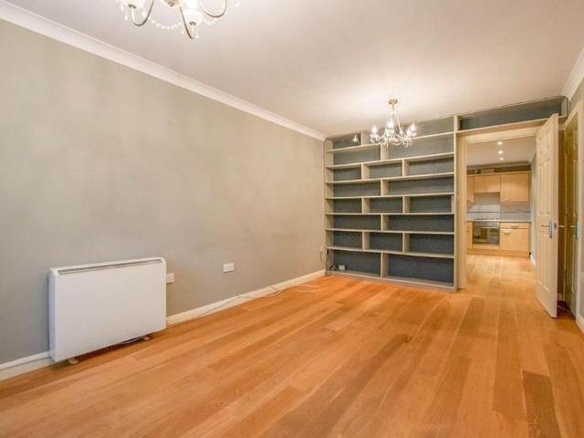 2 bedroom maisonette to rent