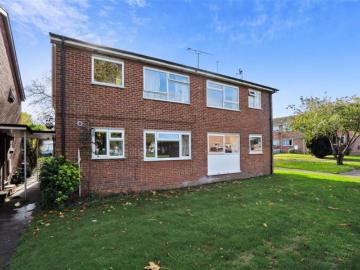2 bedroom maisonette to rent