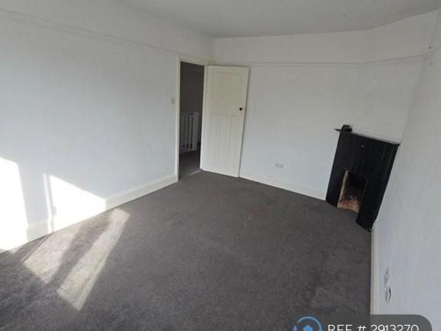 2 bedroom maisonette to rent