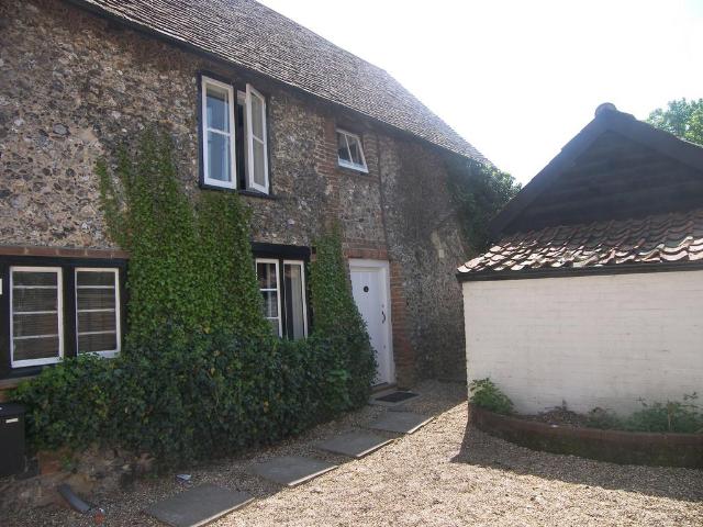 2 bedroom maisonette to rent