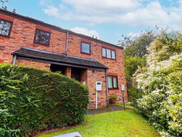 2 bedroom maisonette to rent