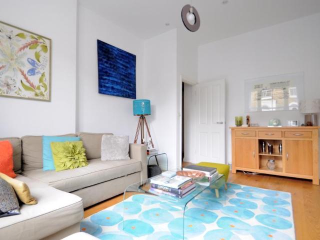 2 bedroom maisonette to rent