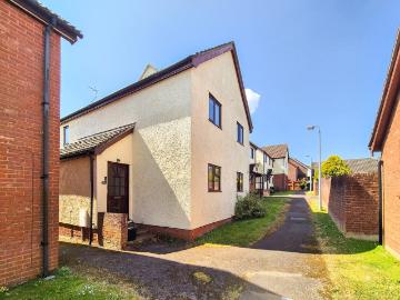 2 bedroom maisonette to rent