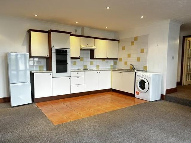 2 bedroom maisonette to rent