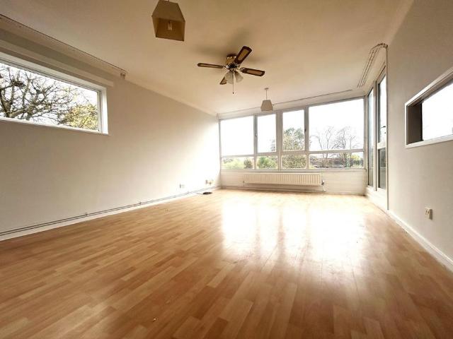 2 bedroom maisonette to rent