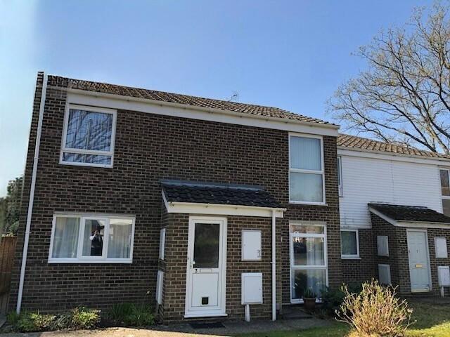2 bedroom maisonette to rent