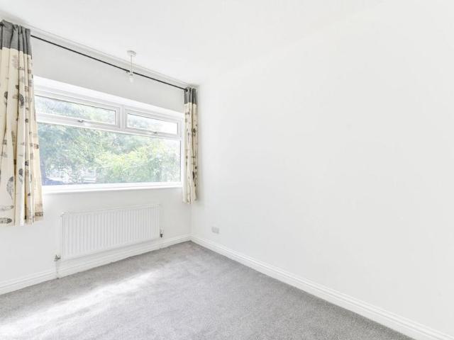 2 bedroom maisonette to rent