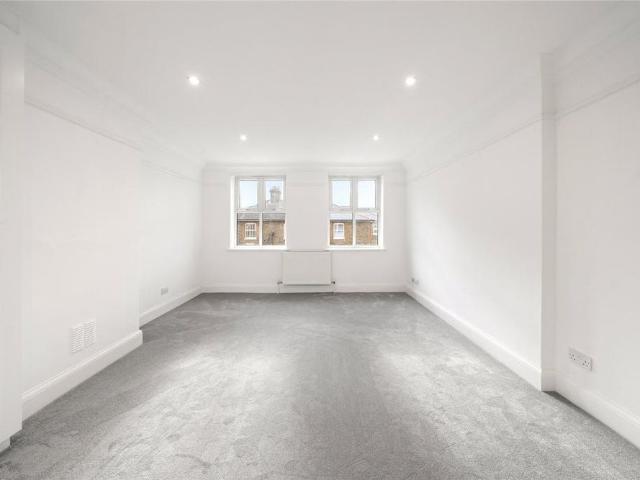 2 bedroom maisonette to rent