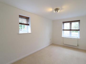 2 bedroom maisonette to rent