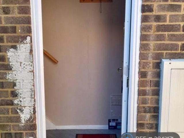2 bedroom maisonette to rent