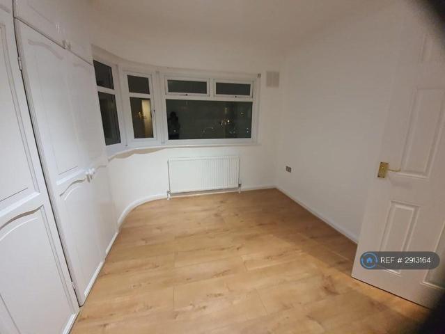 2 bedroom maisonette to rent