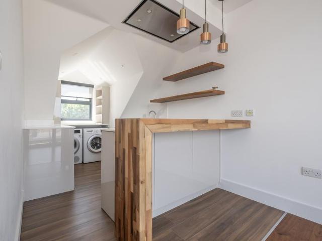2 bedroom maisonette to rent