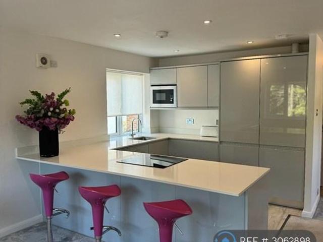 2 bedroom maisonette to rent