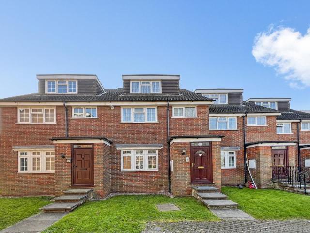 2 bedroom maisonette to rent