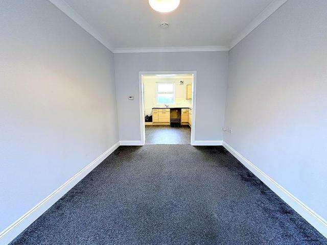 2 bedroom maisonette to rent