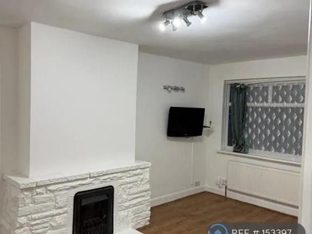 2 bedroom maisonette to rent