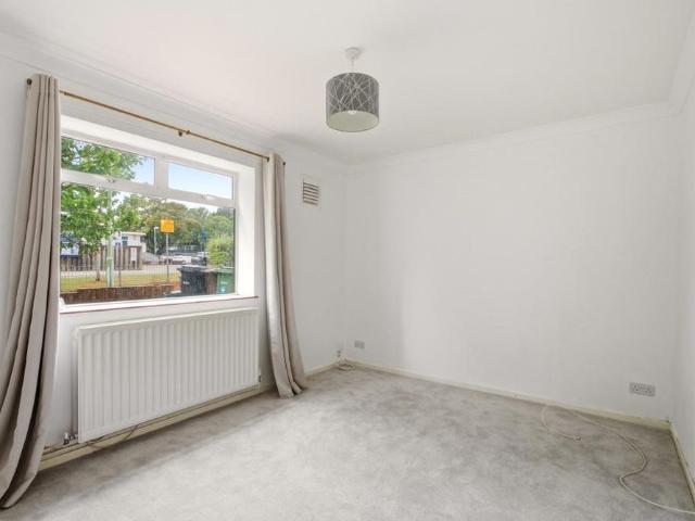 2 bedroom maisonette to rent