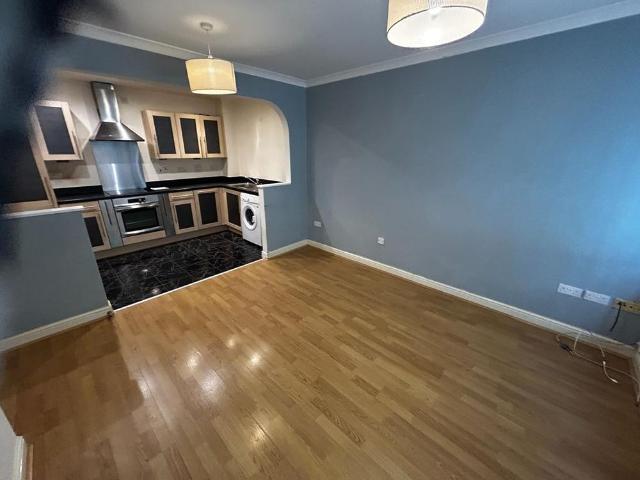 2 bedroom maisonette to rent