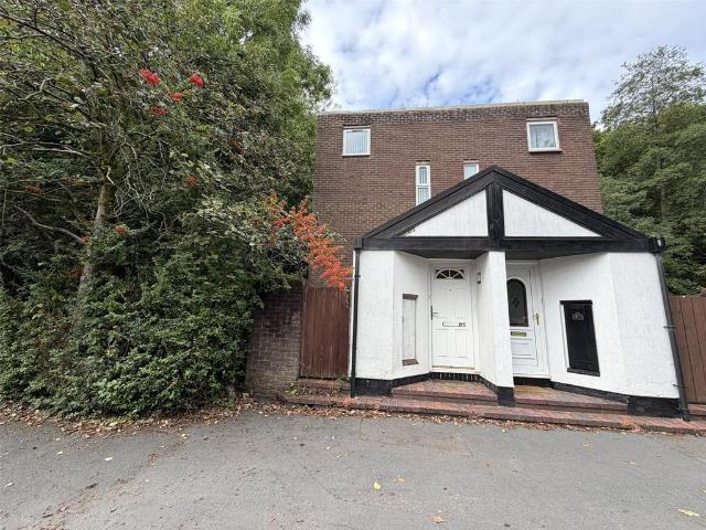 2 bedroom maisonette to rent