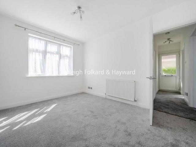 2 bedroom maisonette to rent