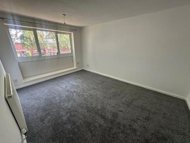 2 bedroom maisonette to rent