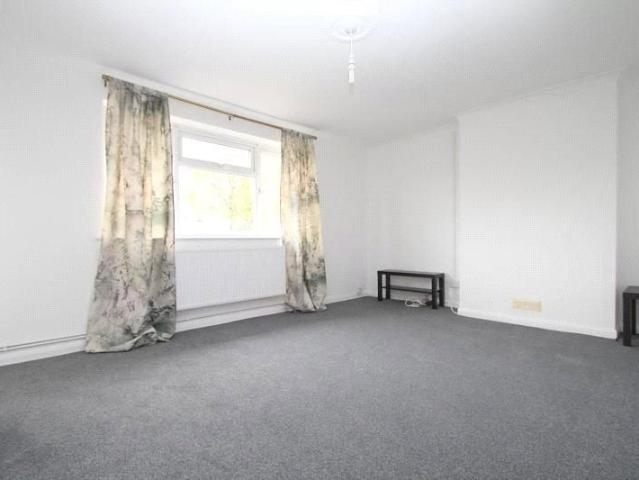 2 bedroom maisonette to rent