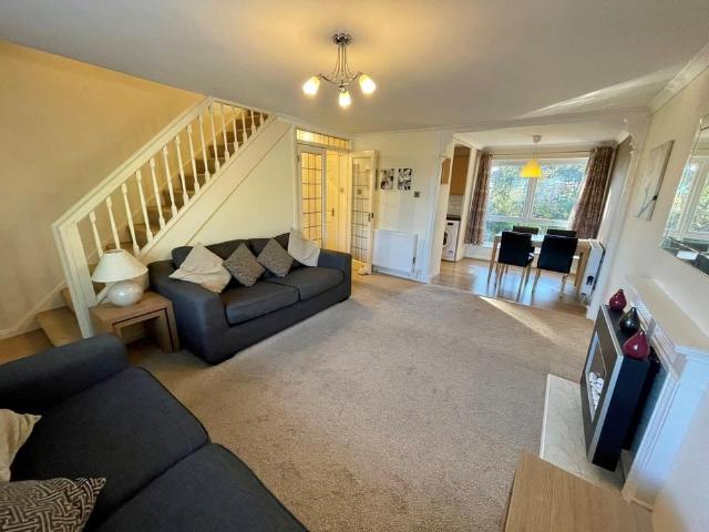 2 bedroom maisonette to rent