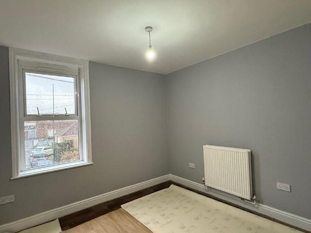 2 bedroom maisonette to rent