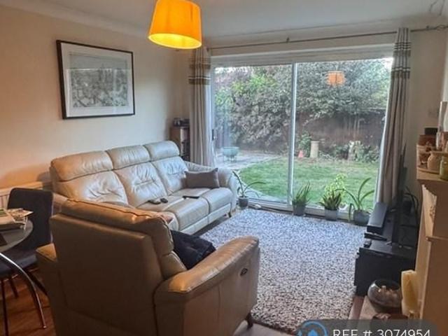 2 bedroom maisonette to rent