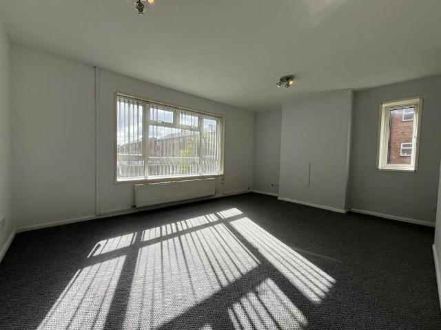 2 bedroom maisonette to rent