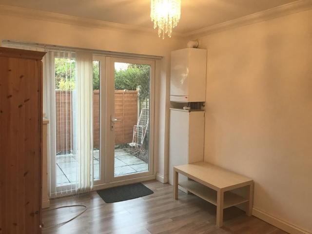 2 bedroom maisonette to rent