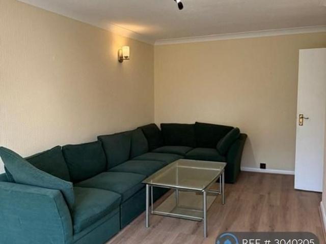 2 bedroom maisonette to rent
