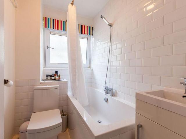 2 bedroom maisonette to rent