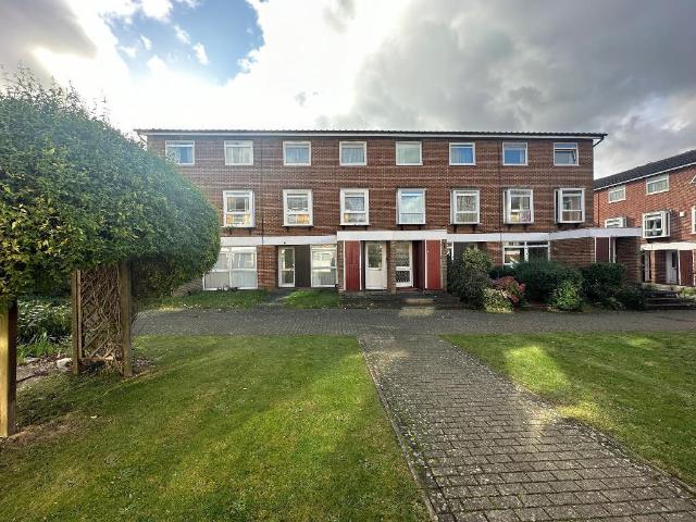 2 bedroom maisonette to rent