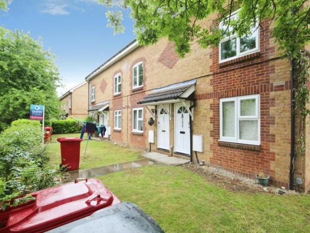 2 bedroom maisonette to rent