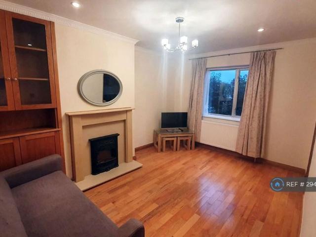 2 bedroom maisonette to rent