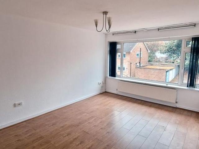 2 bedroom maisonette to rent