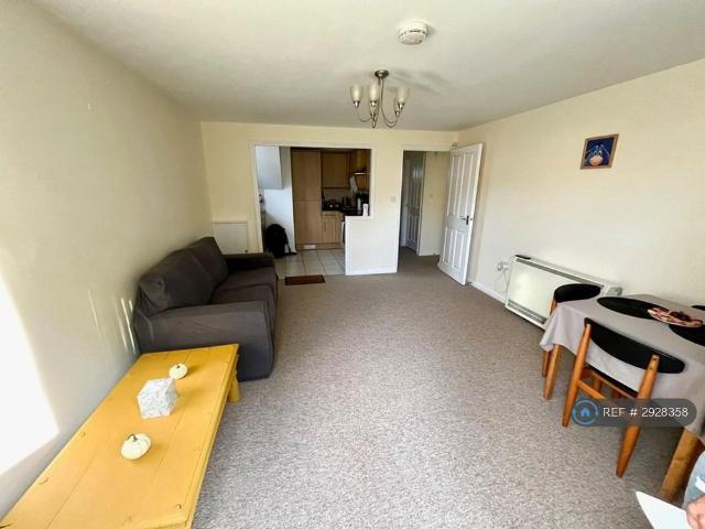 2 bedroom maisonette to rent