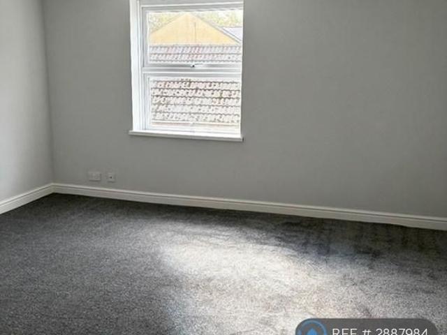 2 bedroom maisonette to rent
