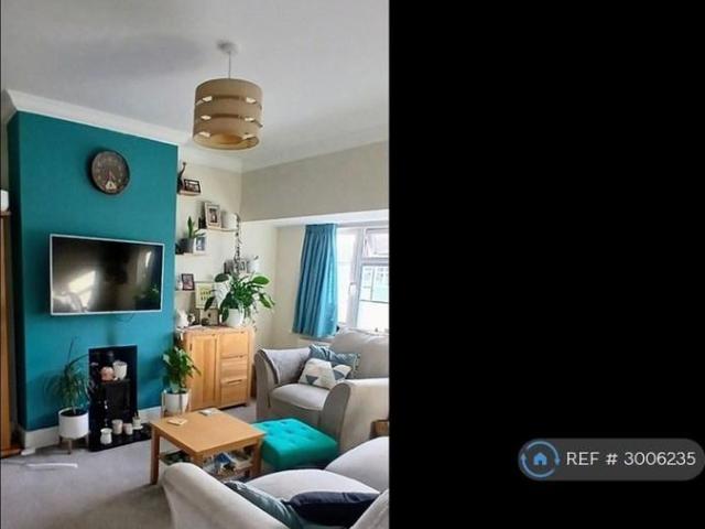 2 bedroom maisonette to rent