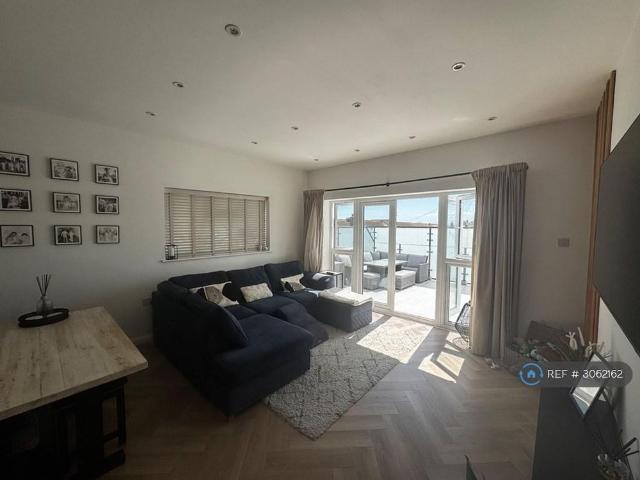2 bedroom maisonette to rent