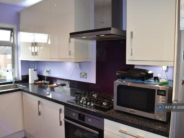 2 bedroom maisonette to rent