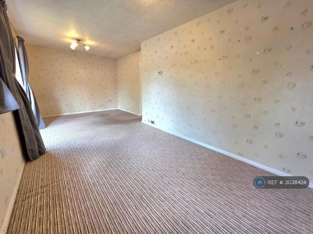 2 bedroom maisonette to rent