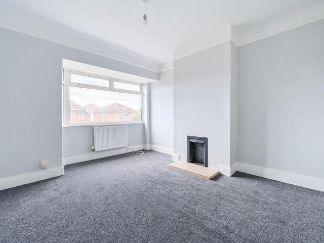 2 bedroom maisonette to rent